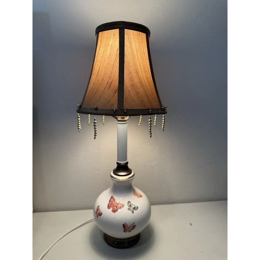 Vintage Butterflies porcelain Accent Lamp 3 Way Light Intensity Shade Estate